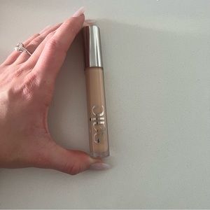 Saie hydrabeam brightening and hydrating concealer